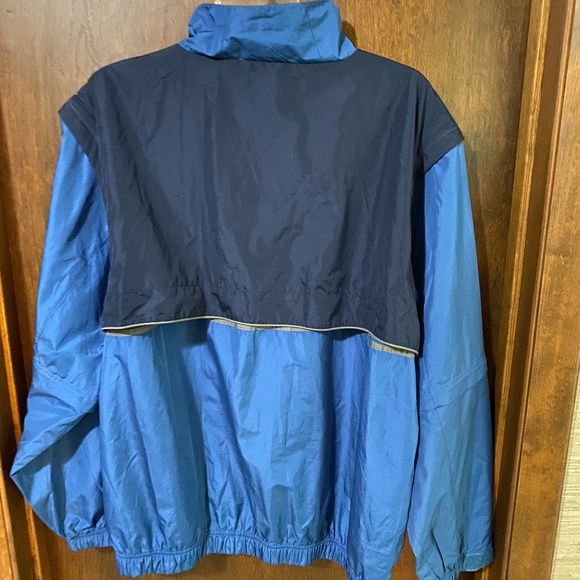 ProTour Lightweight 3/4 V  Rain Jacket - Picture 2 of 6